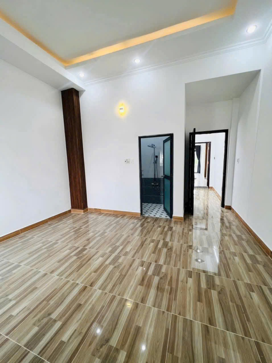 Nhà đẹp Hưng Phú gần Trường Trần Đại Nghĩa